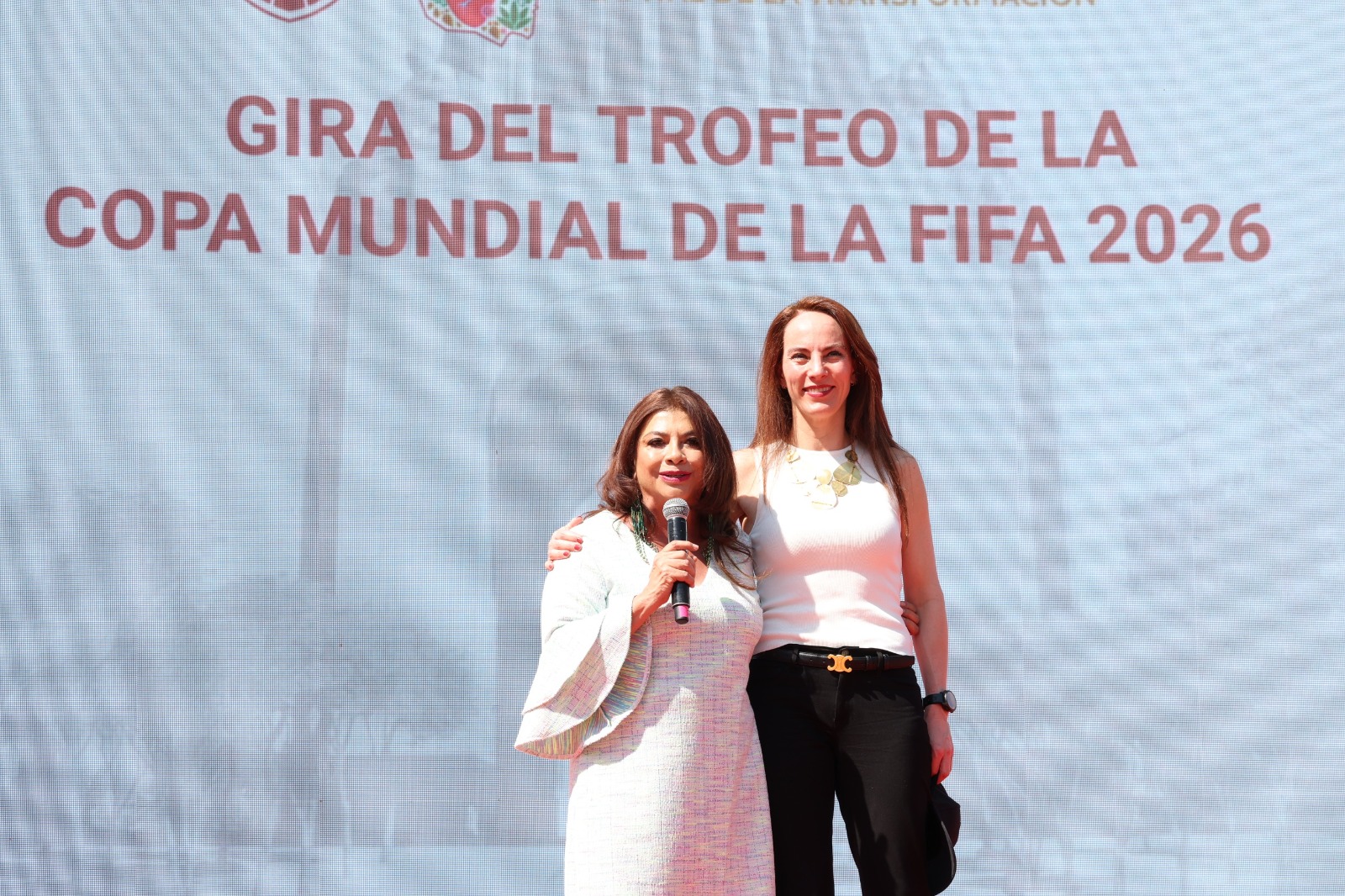 Llega a la CDMX el Tour del Trofeo de la Copa de Fútbol de la FIFA 2026 ...