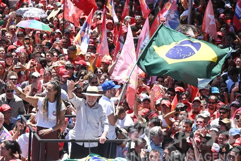 Presidente Lula da Silva convoca a votar a dos semanas de segunda vuelta electoral en Brasil