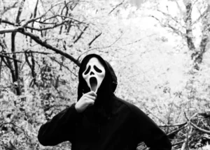 ¿Por qué las películas de terror se sienten tan reales para tu cerebro?